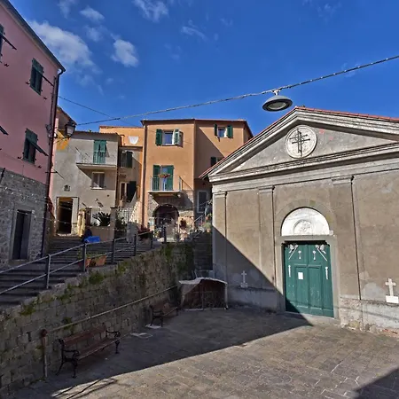 Semesterbostad Tra I Monti E San Martino