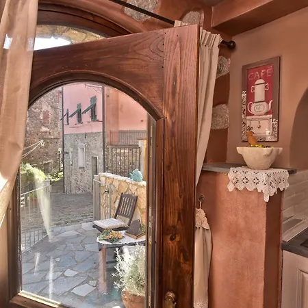 Tra I Monti E San Martino Casa de Férias Biassa